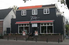 Afbeelding van: Eten bij Zusje